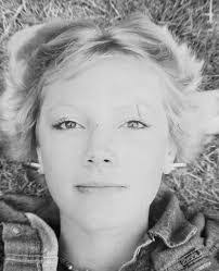 Jennifer Nix's Instagram, Twitter & Facebook