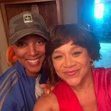 Michole Briana White lisäsi uuden...