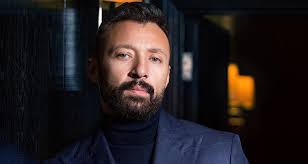 اتخانقت مع أحمد فهمي مرتين فقط، وعملت له (بلوك) في المرتين، وأنا كثيرة البكاء في الفرح والحزن. Ø±Ø³Ø§Ù„Ø© ØºØ±ÙŠØ¨Ø© Ù…Ù† Ø£Ø­Ù…Ø¯ ÙÙ‡Ù…ÙŠ ØªØ«ÙŠØ± Ø§Ù„Ø¬Ø¯Ù„ Ø¹Ù„Ù‰ Ø¥Ù†Ø³ØªØºØ±Ø§Ù… Bitajarod Online Magazine