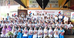 Born in malaysia, studied at la salle, worked in muscat and settled in the playing fields of the rss. Upping Their Academic Performance The Star