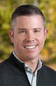 Scott Chisholm's Instagram, Twitter & Facebook