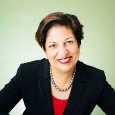 This morning at #Dreamforce #DF22, I was honored to join the Powerful Women  “Power Breakfast” with other strong thought leaders from #salesforce ,  #Covea, #vonage and #Formstack with a packed live… |