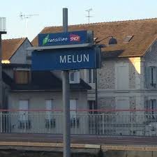 Place gallieni 77000 melun premier train : Photos At Gare Sncf De Melun 19 Tips