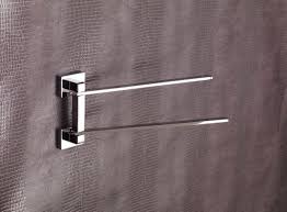 Realizzato in ottone cromato e vetro satinato, il dosatore a muro della serie capannoli pratica rappresenta un accessorio utile e dallo stile moderno ed elegante. Portasalviette A Snodo Flat Capannoli