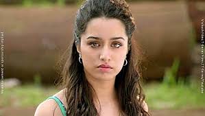 shraddha kapoor white dress look hum mar jayenge style shraddha kapoor aashiqui 2 715510 hd wallpaper backgrounds download shraddha kapoor aashiqui 2