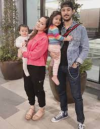 Khuzairi tersepit antara cinta hatinya mia adriana dan ibu tirinya yang telah menjaganya sejak kecil? Harris Baba Akhirnya Undur Diri Tak Berbaloi Tinggalkan Isteri Anak Di Sabah Erin Sakura