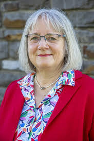 Rebecca Enders's Instagram, Twitter & Facebook