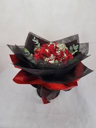 We offer guaranteed flower delivery in shah alam. Pin On Flower Bouquet