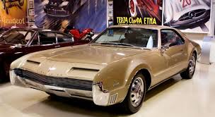 But the mclaren isn't your standard sports car, it has an electric engine and is one of only 375 models in the world. 10 Most Expensive Cars In Jay Leno S Car Collection That He Owns