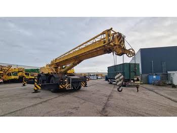 Tadano TR-400E Rough Terrain Crane