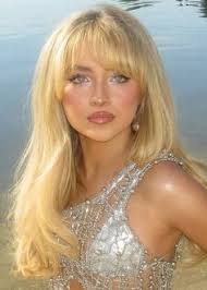 Iona Davis (ionadavis)