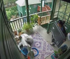 Spider-Man' crook robs apartment 3 times in 2 weeks