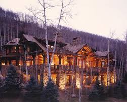 Custom Log Homes Traditional Saddle Notched Chinked Log Homes Exterior Log Homes Stone Houses