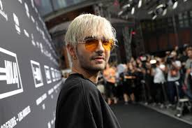 Tokio hotel is a german rock band, founded in 2001 by singer bill kaulitz, guitarist tom kaulitz, drummer gustav schäfer, and bassist georg listing. Bill Kaulitz Endlich Verrat Er Details Zu Seinem Liebesleben Brigitte De