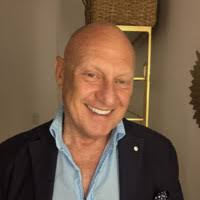 Alan Gee's Instagram, Twitter & Facebook