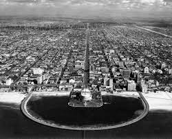 When Long Beach Built A Rainbow Shaped Pier Long Beach California Long Beach Aerial View