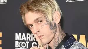 La dura crítica de la ex novia de Aaron Carter contra los Grammy