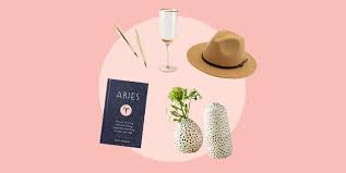 43 gifts perfect for her that are totally girlfriend and wife approved. Cute Gifts Under 20 Cheap Christmas Gifts Under 20 Dollars