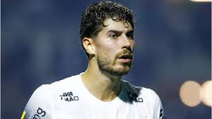 William Batista revela como Pedro Raul o ajudou a ganhar respeito como  interino no Vasco