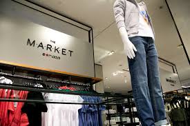 What inspired you to venture into the fashion and lifestyle vertical with forum? Macy S Takes Stake In Tech Retailer B8ta Expands Pop Up Marketplace