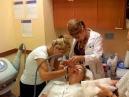 Please try our salary wizard to explore how other factors like location, years of experience and number of direct reports can impact your base pay and bonus. Laser Technician Salary Australia Laser Hair Removal Training