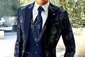 Trouvez costume mariage sur 2ememain ✅ avantageux pour tout le monde. Costumes Be Votre Elegance Notre Expertise