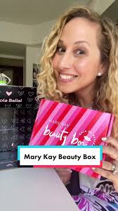 What does the new @marykay.cosmetics Beauty Box include? Is it worth  it?#marykaybeautybox #unboxing #makeuplover