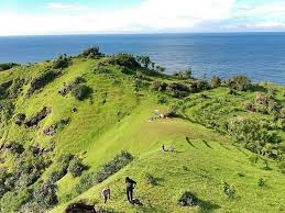Gambar pemandangan sungai terpanjang di jawa (bengawan solo). Bukit Pengilon Dengan Pemandangan Laut Yang Mempesona