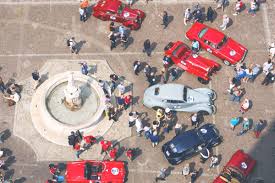 L'organizzazione ha dato infatti il via alle iscrizioni per la gara dell'anno prossimo che, a soli sette mesi dall'edizione autunnale dello scorso ottobre, tornerà a occupare il calendario nella sua collocazione originale. Mille Miglia Das Schonste Autorennen Der Welt Bresciatourism