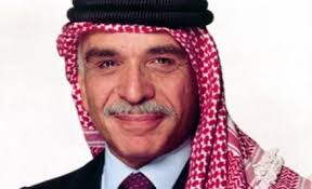 وجاء في بيان للديوان أن عم العاهل الأردني الأمير الحسن بن طلال تواصل مع الأمير حمزة، الذي أكد أنه يلتزم بنهج الأسرة الهاشمية، والمسار الذي أوكله جلالة الملك إلى الأمير الحسن. Ø§Ù„Ø£Ø±Ø¯Ù†ÙŠÙˆÙ† ÙŠØ­ÙŠÙˆÙ† ØºØ¯Ø§ Ø°ÙƒØ±Ù‰ Ù…ÙŠÙ„Ø§Ø¯ Ø§Ù„Ù…Ù„Ùƒ Ø§Ù„Ø­Ø³ÙŠÙ† Ø¨Ù† Ø·Ù„Ø§Ù„ Ø§Ù„Ù…Ø¯ÙŠÙ†Ø© Ù†ÙŠÙˆØ²
