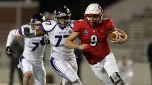 Comprehensive college football news, scores, standings, fantasy games, rumors, and more. North Central Ill Had Its Way With Uw Whitewater In The Division Iii Title Game In Football