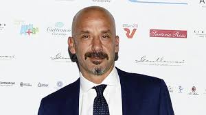 Sto bene, ma non so come finirà #calcio, #gianlucavialli, #malattia, #cancro, #juventus, #champions gianluca vialli. Gianluca Vialli Malattia Sono Malato Ma Anche Fiducioso Di Uscirne