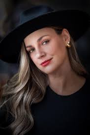 CL with the Sigma 18-50 at the New England Aquarium