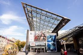 Den 11e juni är det dags för fotbolls em 2021, alltså det uppskjutna uefa euro 2020, att dra igång. Westend Shopping Center Budapest Aktuelle 2021 Lohnt Es Sich Mit Fotos Tripadvisor