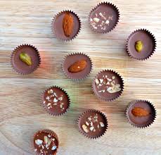 The scandinavian and nordic christmas is just full of hygge and love. 2 Ingredient Swedish Christmas Chocolate Ischoklad