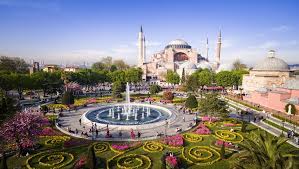 Istanboel of istanbul (uitspraak ˈɪstɑnbul?, turks: Ontdek De Mooiste Bezienswaardigheden Van Turkije Anwb