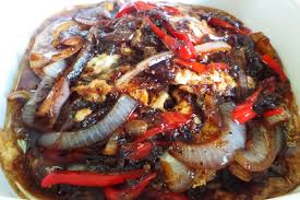 Perasan tak, kalau kita makan bubuh kicap & serbuk lada hitam, sedapnya… memang lazat tak terkata bila dapat cicah. 10 Hidangan Sahur Kurang 10 Minit Bawah Rm5
