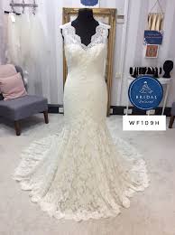 Pin By Tamaracowan On Size 12 Wedding Dress In 2020 Watters Wedding Dress Wedding Dresses Fitted Wedding Dress
