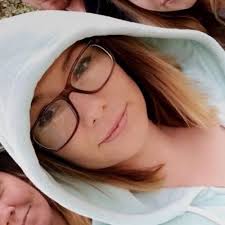 imogen burt (@burt_imogen)