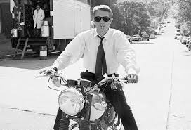 Popularly known as the king of cool, mcqueen's screen persona was that of portraying cool, reticent antihero roles, which appealed strongly to the masses. Smiling Steve Mcqueen Niele Adams Motorcycle Life Magazine Cover Photo Poster Colorcard De