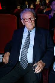 Retrouvez la nouvelle émission de philippe bouvard allo bouvard en podcast en cliquant sur ce vous êtes sur la page pour écouter et télécharger le podcast rtl, les grosses têtes, philippe. Philippe Bouvard A 90 Ans La Vie De L Animateur Apres Son Depart Des Grosses Tetes