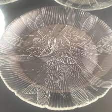 Large serving bowl salad bowl arcoroc seabreeze pattern 10 x 4 fine dining. Set Of 4 Vintage Arcoroc Canterbury Crocus Glass Salad Plate Set Of 4 Salad Plate Canterbury Crocus Arc France 4 Glass Salad Dessert Plate Vintage Pressed Glass Plates Glass