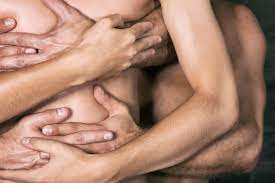 ¿Qué prefieres? 10 preguntas sobre intercambio de parejas imposibles de  responder