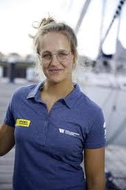 He started her career in the small optimist class. Emma Plasschaert Blijft Ook Na Medalrace Derde Metro Krant