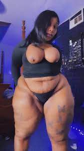 @plusizebarbie3s video Tweet