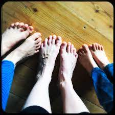 Alice roberts feet
