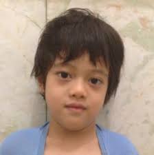 I love this homemade mouthwash. This 3-ingredient mouthwash naturally  cleanses your teeth and gums.