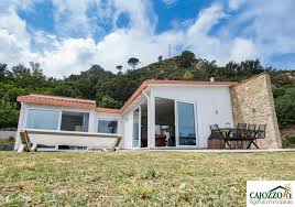 Cefalù, in zona riservata e tranquilla a pochi metri dal centro, proponiamo in affitto un appartamento al primo piano con cucina abitabile, soggiorno, due camere matrimoniali, wc, terrazzi, e parcheggio per una macchina in area condominiale. Casa Vacanza Nuovo A Cefalu In Contrada Ferla Ferla 6 Locali 150 Mq Pcase It