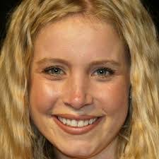 Alana Austin's Instagram, Twitter & Facebook