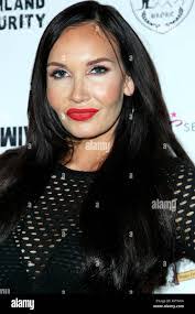 Sonya Bright's Instagram, Twitter & Facebook